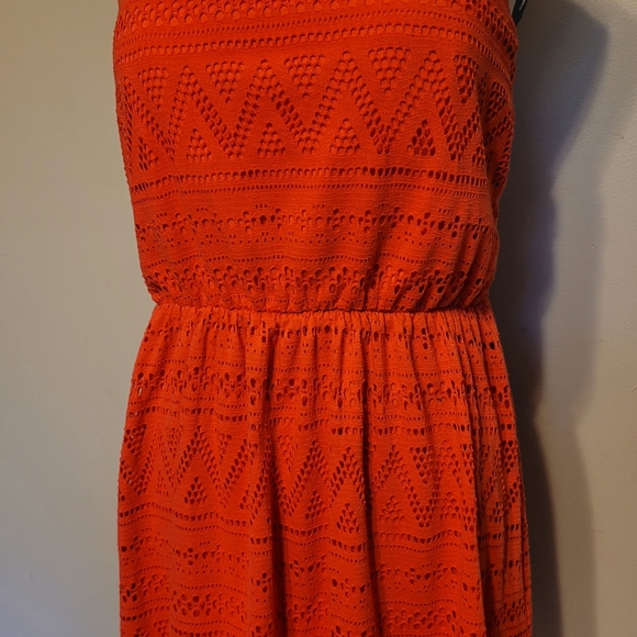 CUTE SUN DRESS!! 🌞 - Picture 7 of 10